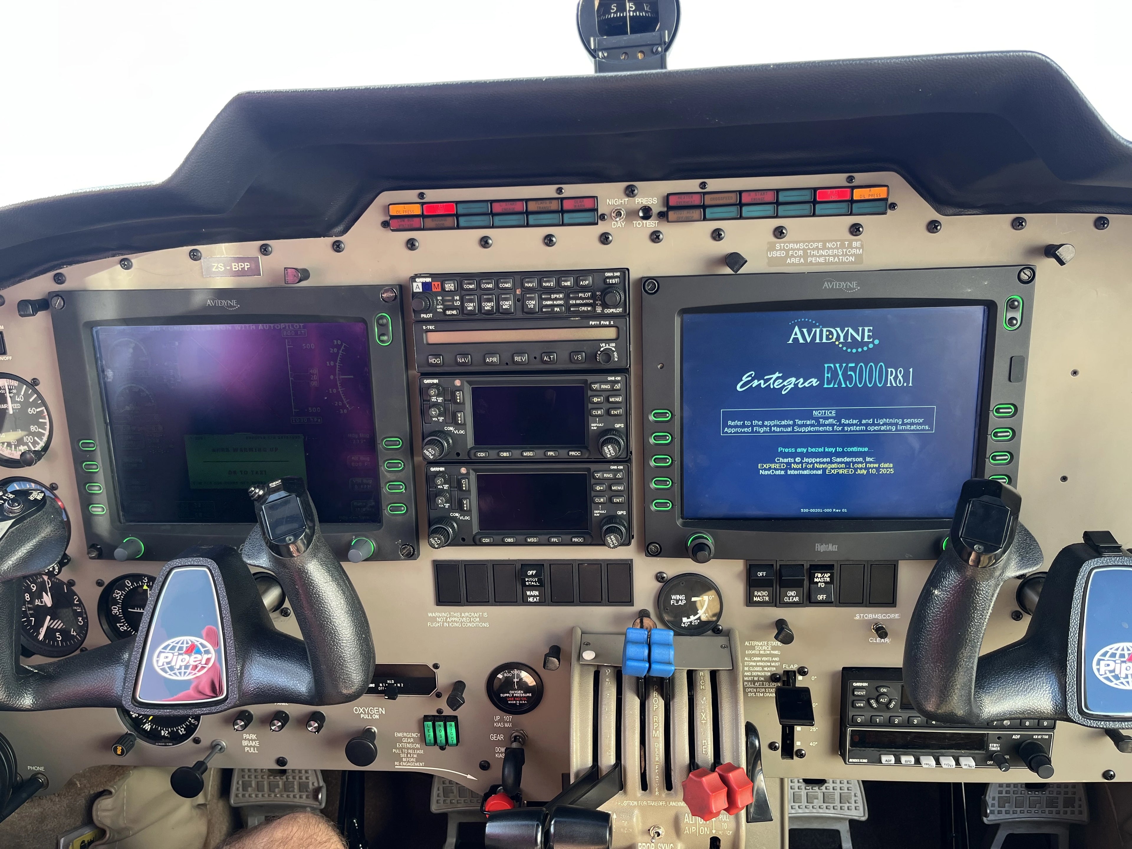 Piper Seneca V Airplane Aircraft For Sale in South Africa
