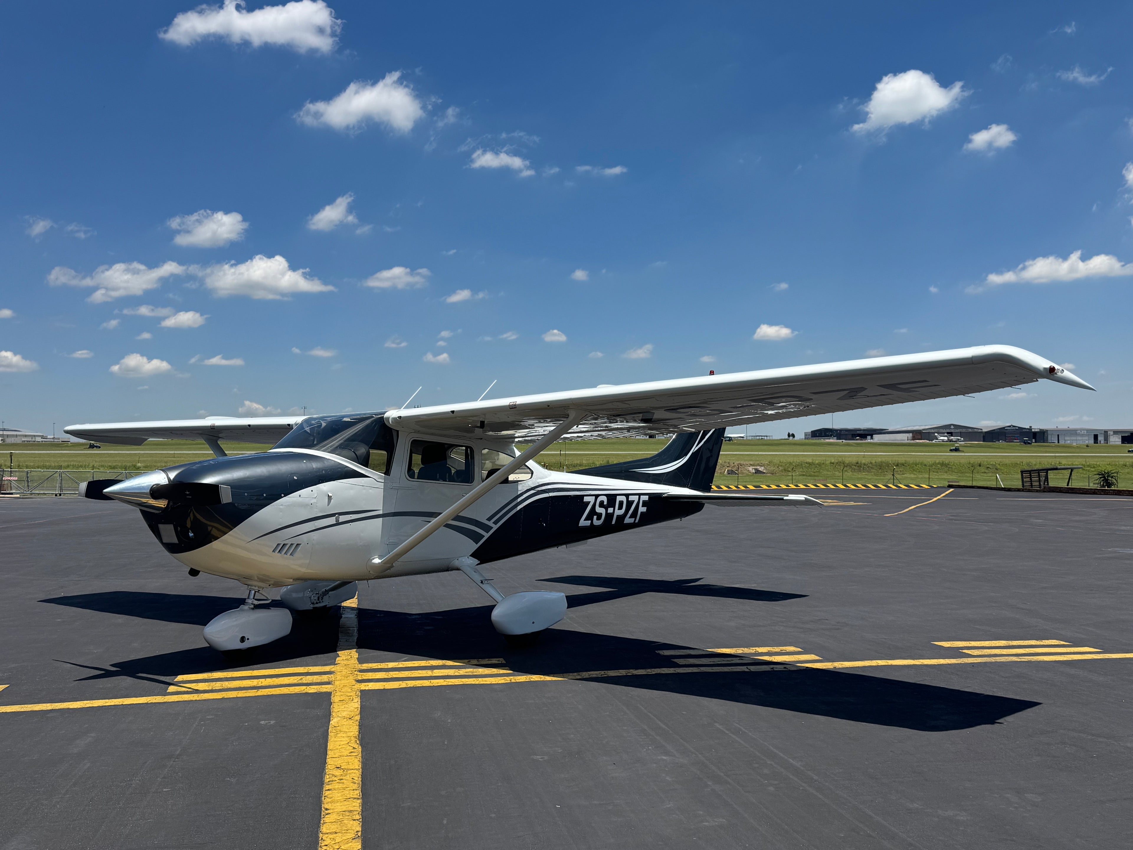 Cessna 182L Airplane Aircraft For Sale in South Africa