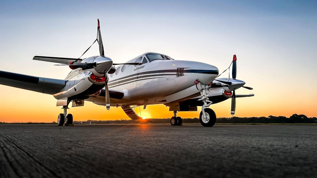 1998 Beechcraft Super King Air B200 – exterior view