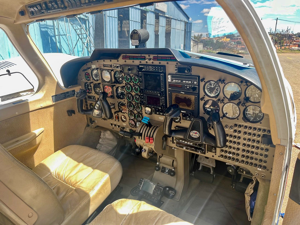 1999 Piper Seneca V Airplane Aircraft For Sale in South Africa